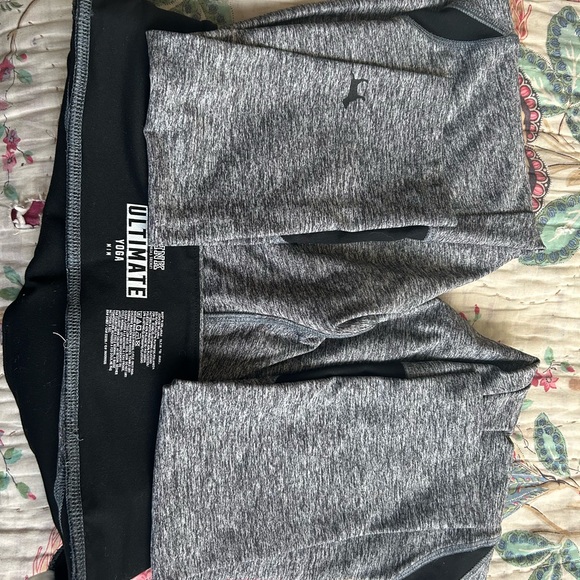 VS PINK ultimate yoga legging - Picture 1 of 4